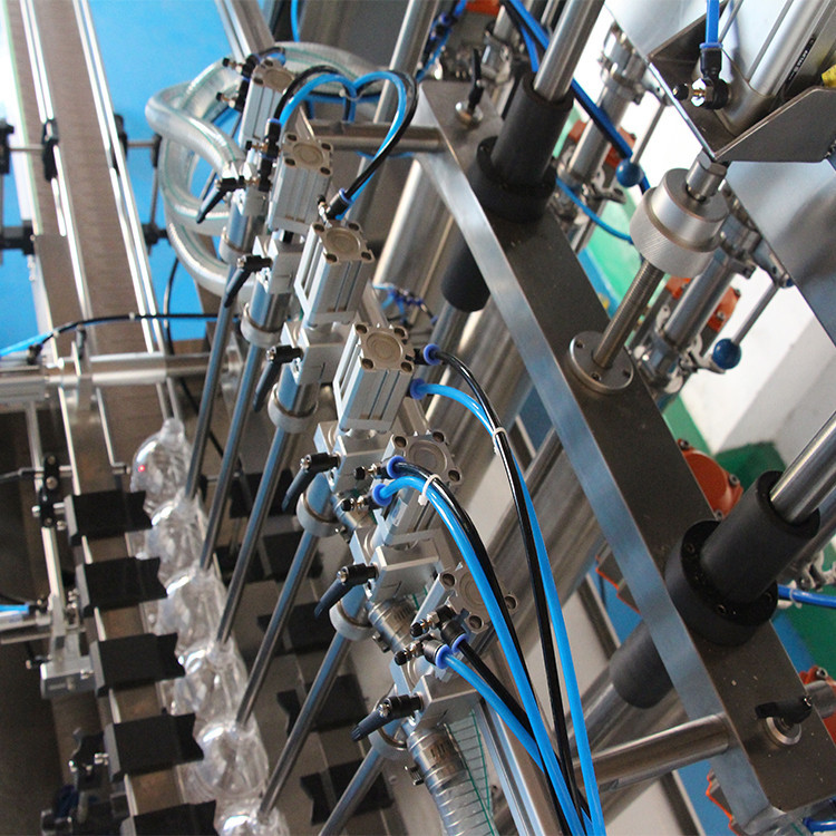 तेल भर्ने मेसिन